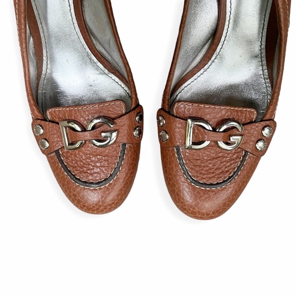 Dolce & Gabbana Cognac Colored Pebbled Leather Slingback Heels, sz EU 41 - Picture 1 of 12